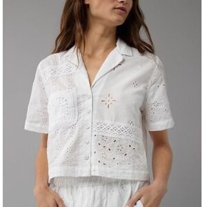American Eagle White Eyelet Crochet Button Up Short Sleeve Cropped Shirt Top XS
